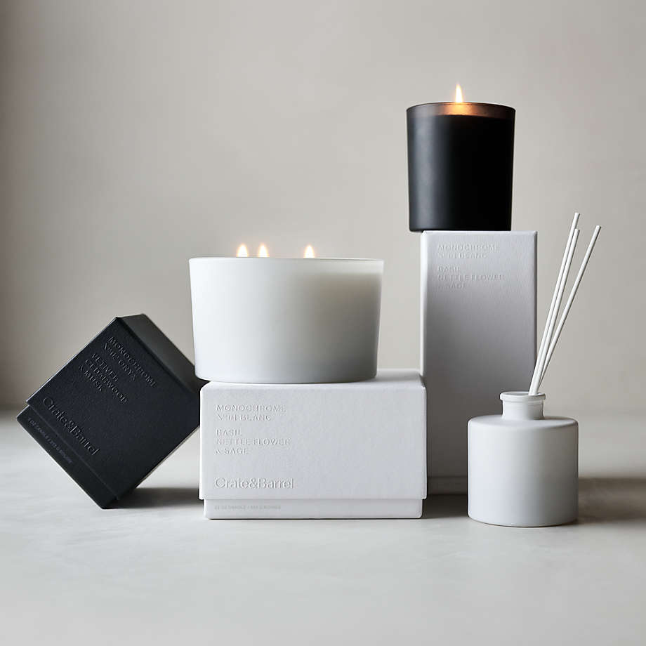 CANDLES & DIFFUSERS